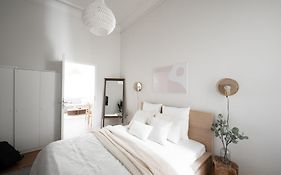 Stockholm Style Designer In Limpertsberg